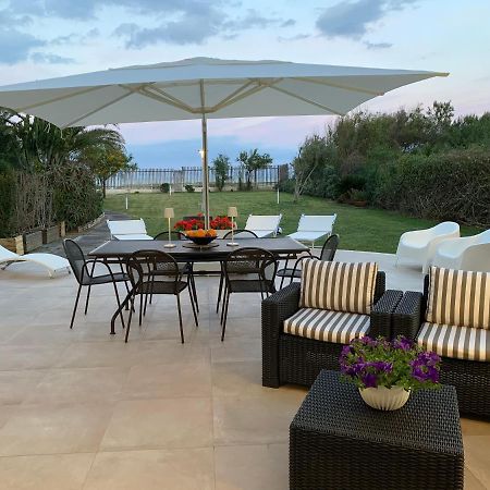 Villa Sulla Spiaggia Tra Catania E Siracusa Agnone Bagni Exterior photo