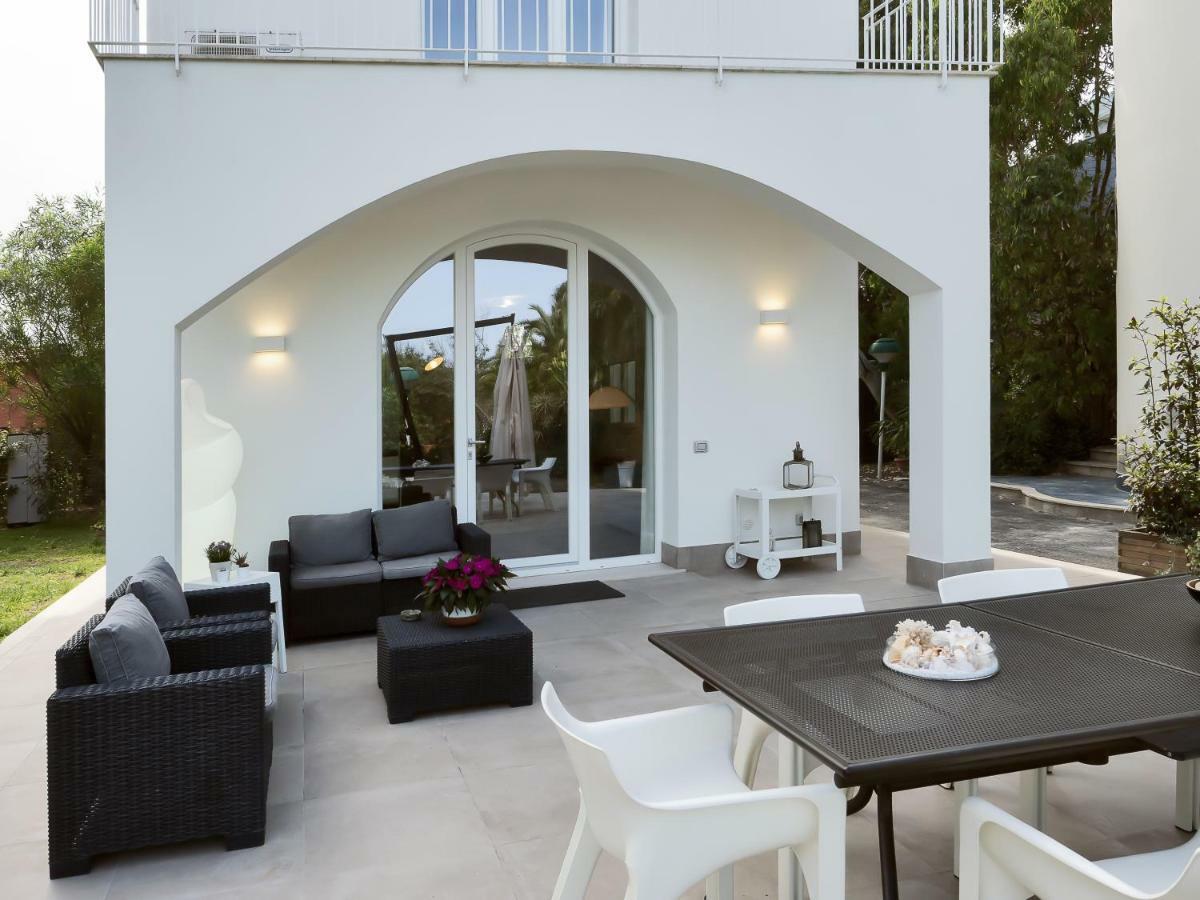 Villa Sulla Spiaggia Tra Catania E Siracusa Agnone Bagni Exterior photo